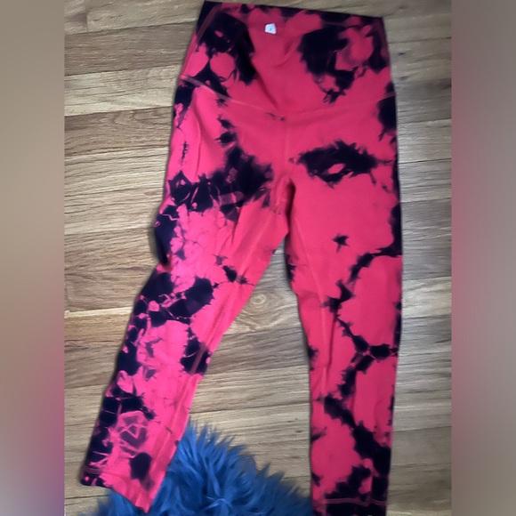Lululemon align size 6 - used in good condition no flaws really - Picture 1 of 2